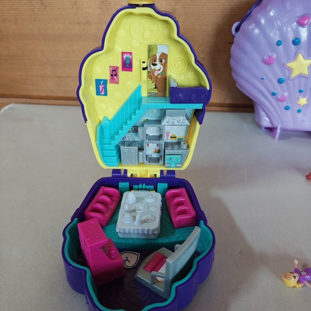 WITH MINI FIGS Polly Pocket Micro 3pcs 2018 Seashell 2020 Koala 2017 Cupcake ZA3 - Picture 5 of 8